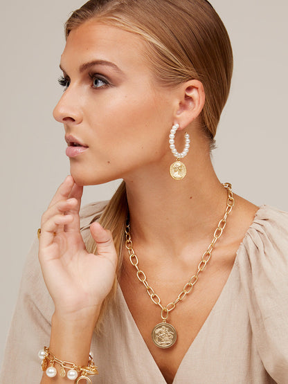 Coin Pendant And Chain Collar Necklace by ZENZII
