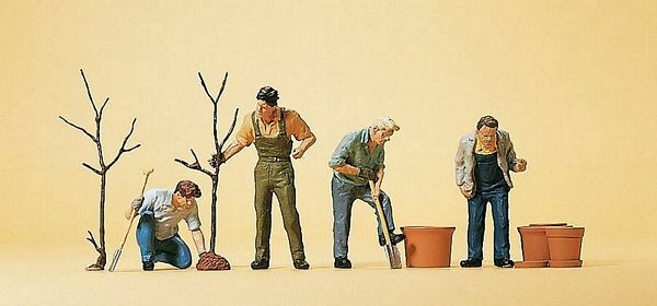 Preiser 10466 HO Scale People Working Men Planting Trees