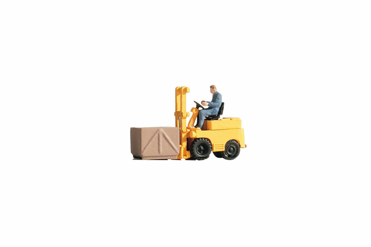 Noch 16770 HO Scale Forklift with Driver, Assembled