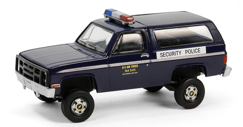 Greenlight 61040-F 1/64 Scale 1984 Chevrolet M1009 Cucv