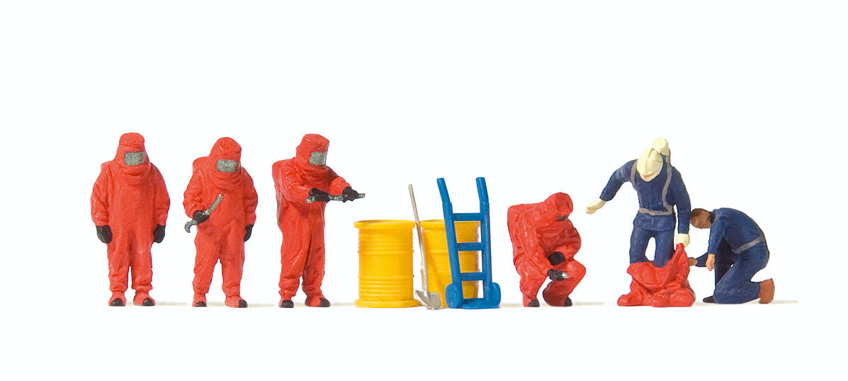 Preiser 10730 HO Scale Firemen in Red Hazmat Suits Set