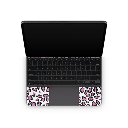 Leopard Love - Apple Magic Keyboard for iPad Skin