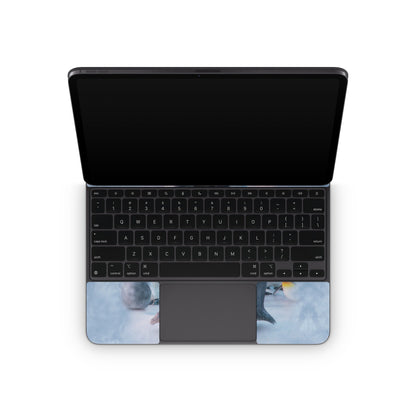 Penguin Heart - Apple Magic Keyboard for iPad Skin