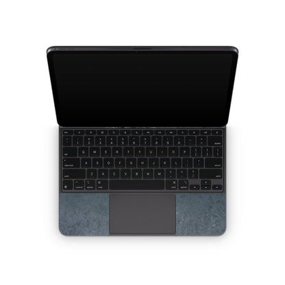 Wolf Reflection - Apple Magic Keyboard for iPad Skin