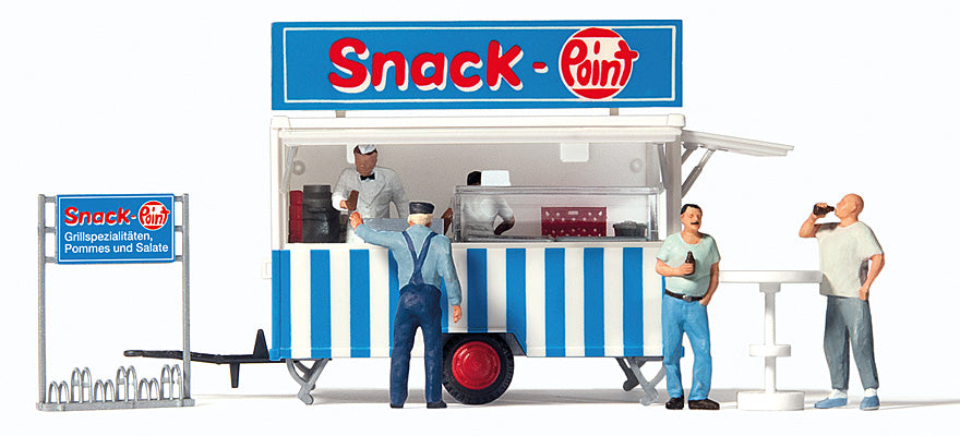 Preiser 10749 HO Scale Snack Concession Trailer with Figures