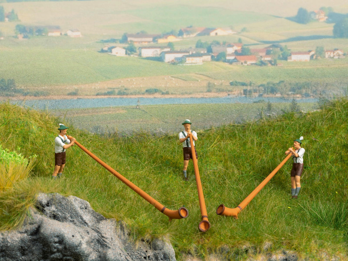 Noch 15579 HO Scale Alphorn Players, 2 Figures