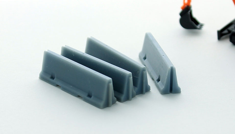 3D To Scale 87-100-GY 1/87 (HO) Jersey Barriers, 4 Pack