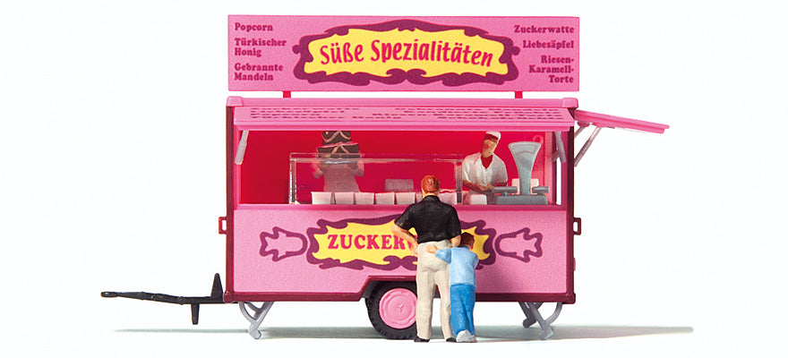 Preiser 10748 HO Scale Sweets Concession Trailer with Figures