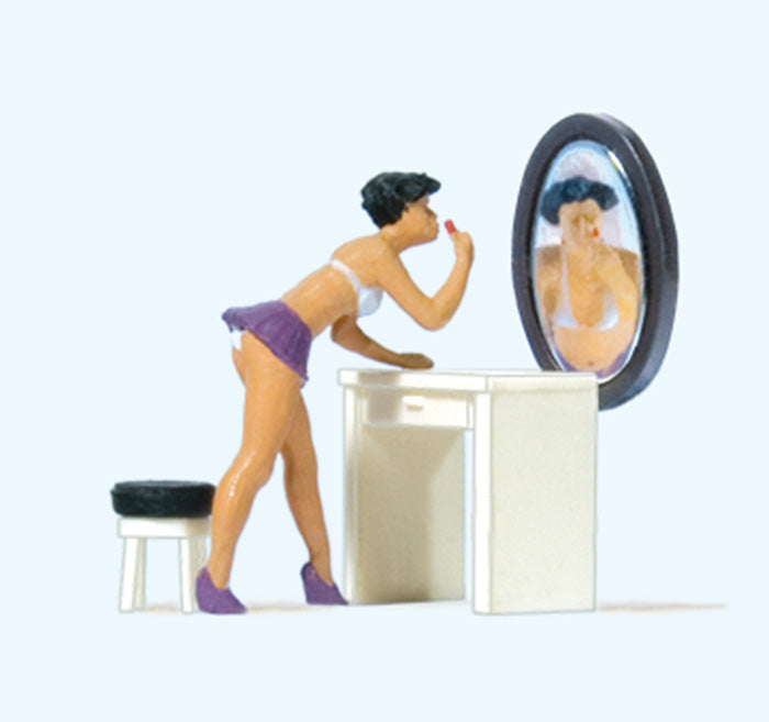 Preiser 28206 HO Scale Putting on Makeup Figure