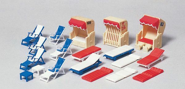 Preiser 17308 HO Scale Accessories Beach Chairs, Lounges & Huts