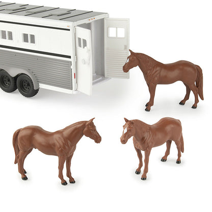 Ertl 46800 1/32 2017 Ford F-350 Super Duty with Horse Trailer