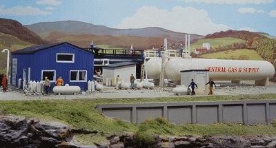 Walthers Cornerstone 3213 N Central Gas and Supply Kit