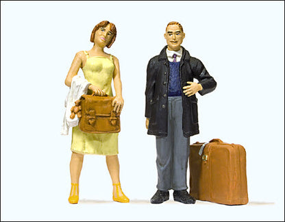 Preiser 45149 G Scale Passengers Waiting Travellers, pkg(2)