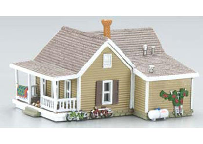 Woodland Scenics BR4926 N Granny's House Structure Built-&-Ready