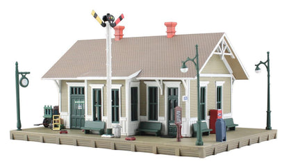 Woodland Scenics BR4928 N Dansbury Depot  Structure Built-&-Ready