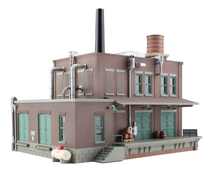 Woodland Scenics BR5026 HO Clyde & Dale's Barrel Factory Structure Built-&-Ready