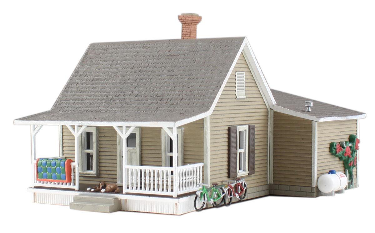 Woodland Scenics BR5027 HO Granny's House Structure Built-&-Ready