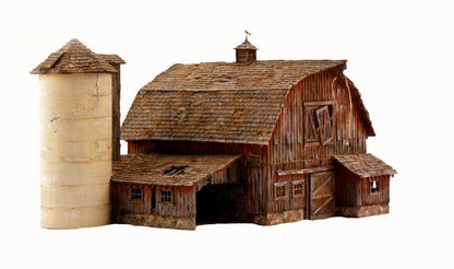 Woodland Scenics BR4932 N Old Weathered Barn N Structure  Built-&-Ready