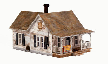 Woodland Scenics BR4933 N Old Homestead Structure  Built-&-Ready