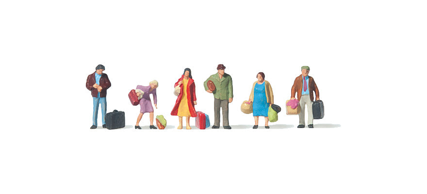 Preiser 79017 N Scale Waiting Passengers Figure Set