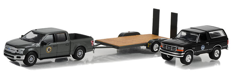 Greenlight 31150-C 1/64 Yellowstone 2018 Ford F-150 & Bronco