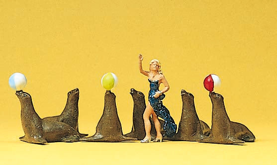 Preiser 20260 HO Circus Figures Set, Sea Lions & Lady Trainer