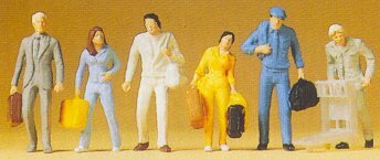 Preiser 14000 HO Scale Passengers Walking-Value Series pkg(6)