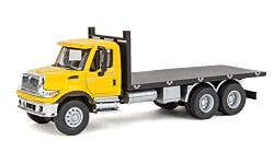 Walthers SceneMaster 949-11653 HO Intl 7600 Flatbed Truck - Yellow