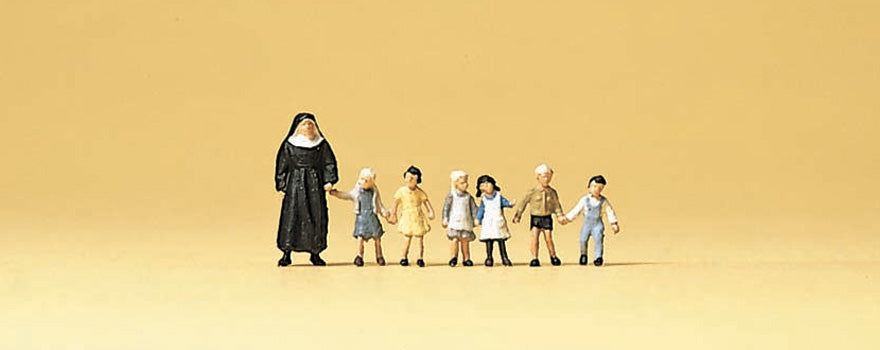 Preiser 79127 N Scale Nun with Children Figure Set