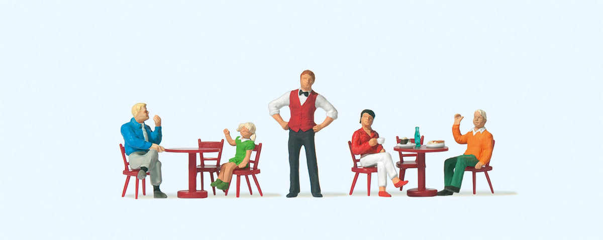 Preiser 10786 HO Scale In the Bistro Figure Set with Tables