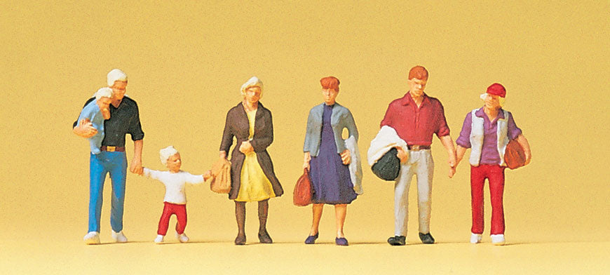 Preiser 10517 HO Scale Walking Travelers Figure Set #2