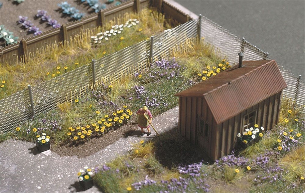Busch 1207 HO Scale Oxeye Daisies Kit pkg(120)