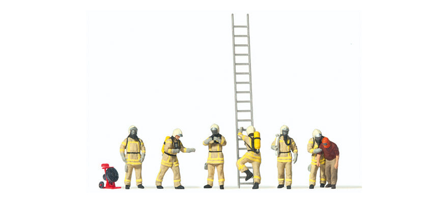 Preiser 10774 HO Firefighters, Breathing Apparatus, Beige