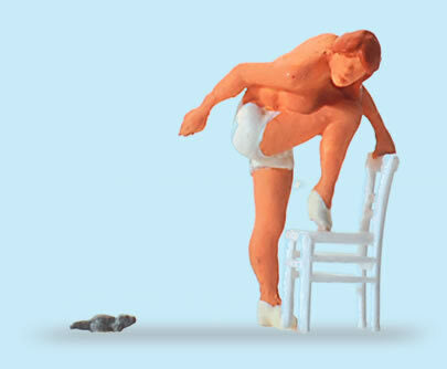 Preiser 29097 HO Scale People At Home Escaping The Mouse