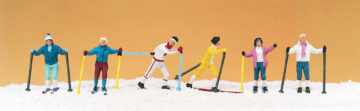 Preiser 10312 HO Scale Cross-Country Skiers Figure Set