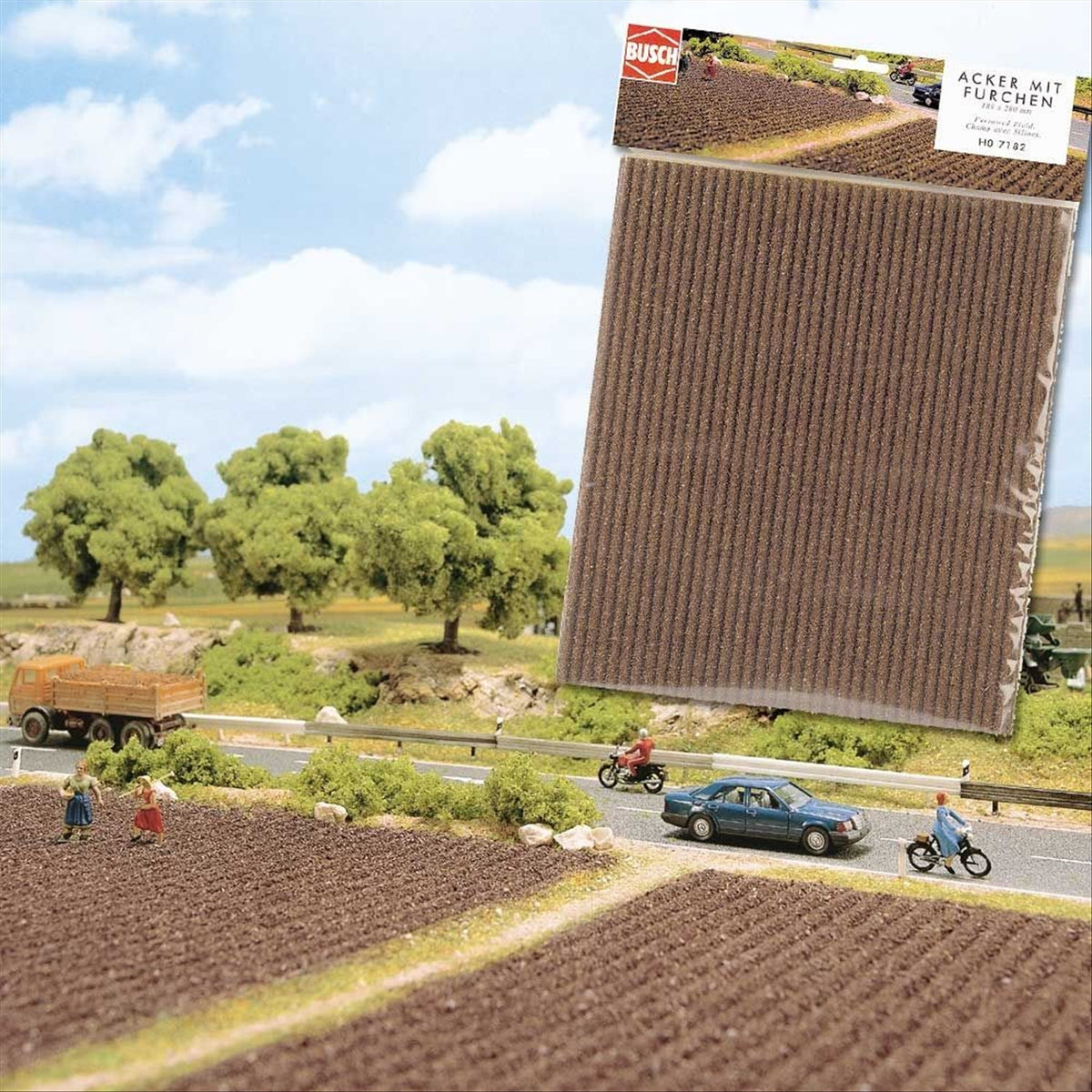 Busch 7182 HO Scale Plowed Field Sheet with Furrows