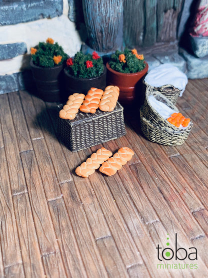 Toba Miniatures 1110 1/12 Scale Braided Bread Loaves (5)