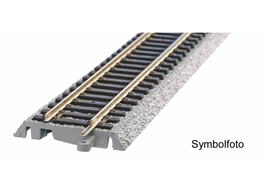 Piko 57081 HO Scale Roadbed Christmas Starter Set, 120V