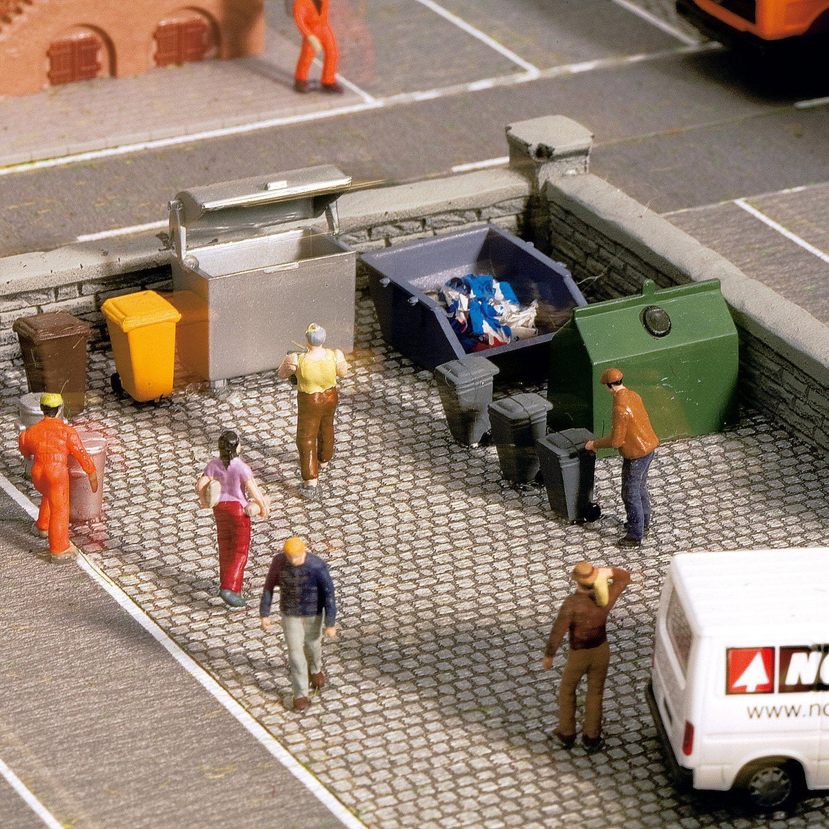 Noch 14825 HO Scale Waste Containers & Ashcans Set
