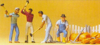 Preiser 20264 HO Scale Circus Workers Stake Driving Gang & Seated