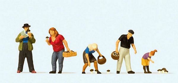 Preiser 10620 HO Scale Sports & Recreation - Mushroom Pickers 2