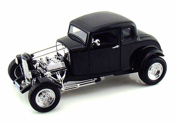 Motormax 73172AC-BK 1/18 1932 Ford Hot Rod, Black