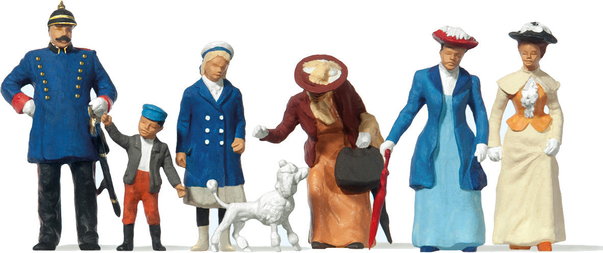 Preiser 65303 O Scale 1900s Policeman & Passers-By Figure Set