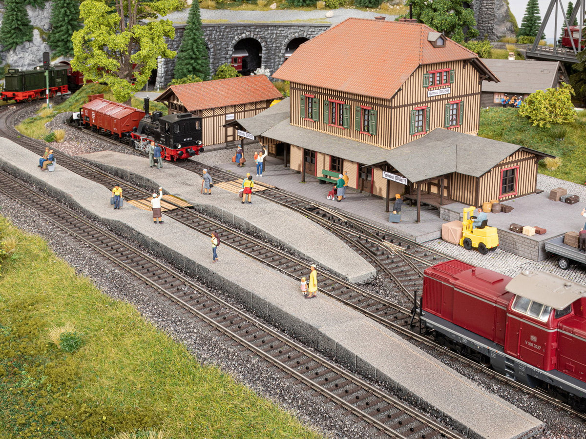Noch 66020 HO Scale Hard-Foam Platform 4-Piece Set, C-Track