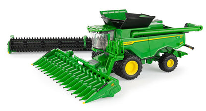 Ertl 45735 1/64 Scale John Deere X9 1100 Combine