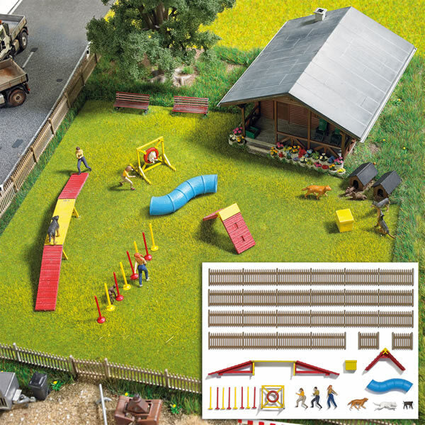 Busch 1040 HO Scale Dog Agility Training Center with Figures and Details -- Kit