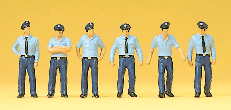 Preiser 10342 HO Scale German Firemen Figure Set