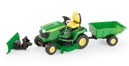 Ertl 47395 1/16 Scale John Deere X758 Lawn Mower
