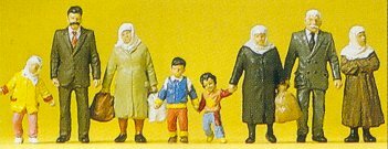 Preiser 10343 HO Scale Pedestrians Travelers