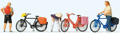 Preiser 10659 HO Scale Cyclists' Short Break w/Bikes pkg(3)